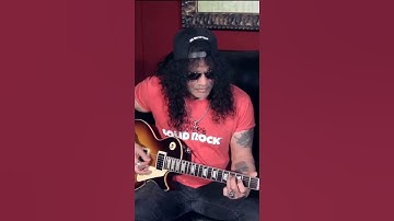 Thumbnail of SLASH EXPLAINS HOW TO PLAY "WELCOME TO THE JUNGLE"