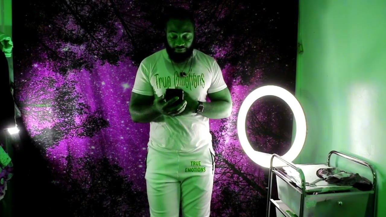 Azuremoon  does a home performance doing spoken poetry.