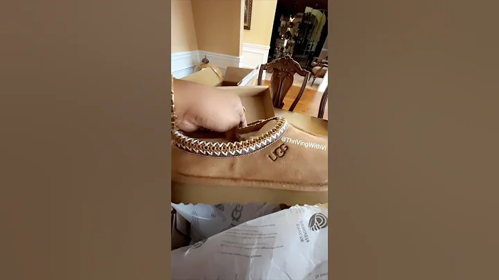 Unbox my Ugg Tasman Slippers with me #ugg #uggs #uggtasman #uggboots #unboxing #unboxingvideo