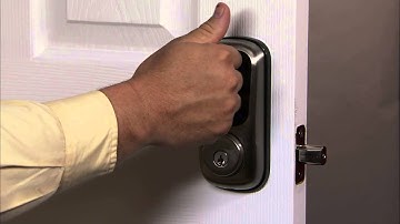Yale Real Living Touchscreen Deadbolt Programming - Advanced Lock Settings - Handing the Lock 08