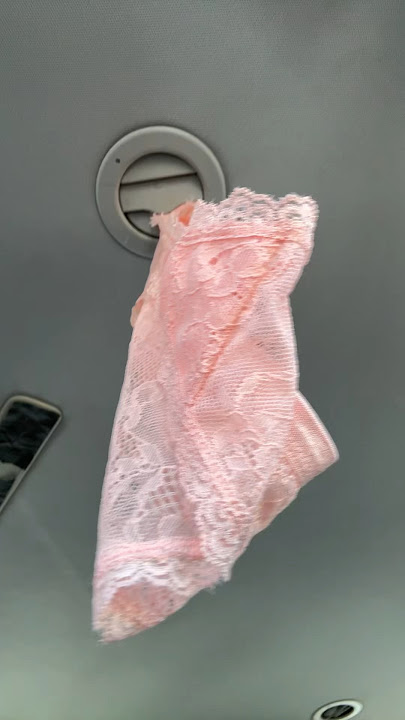 Download lagu GUESS W @BillieEilish IS OUT NOWWW!!!!