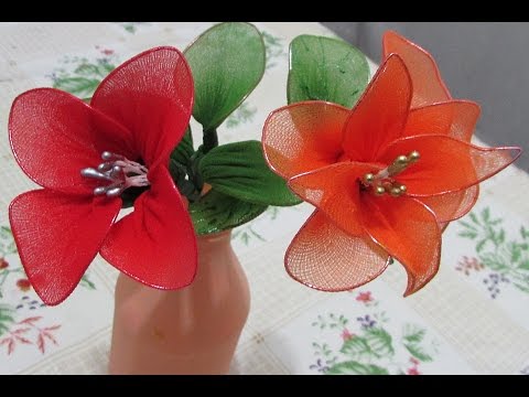 Vídeo: Como Fazer Rosas De Meias