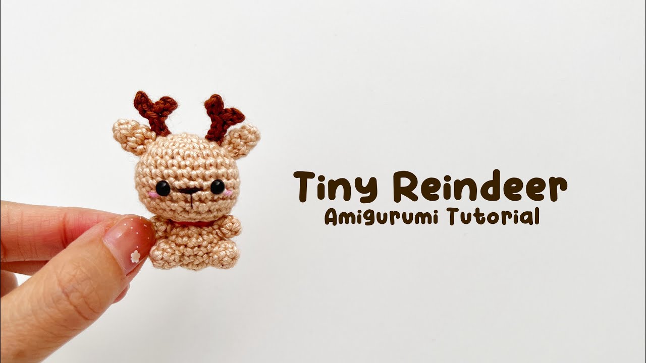 The Woobles Beginner Crochet Amigurumi Kit - Reindeer