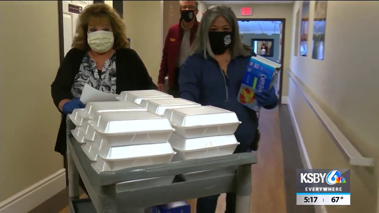 Local restaurants provides meals to Santa Maria senior living apartment complex