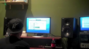 Harry Fraud Makes A Beat