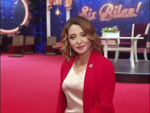 Ispaniyada plyajda yalangoch qizlar