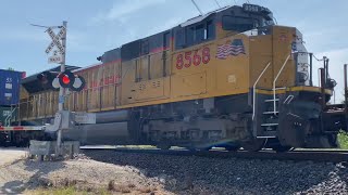 UP K5HLA Horns On Gevos, Flagless ACe 8568, and UP 9824 Consecutive to UP 9825