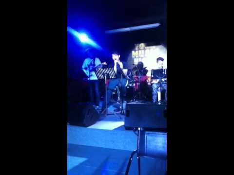 天梯(原唱:C ALL STAR)