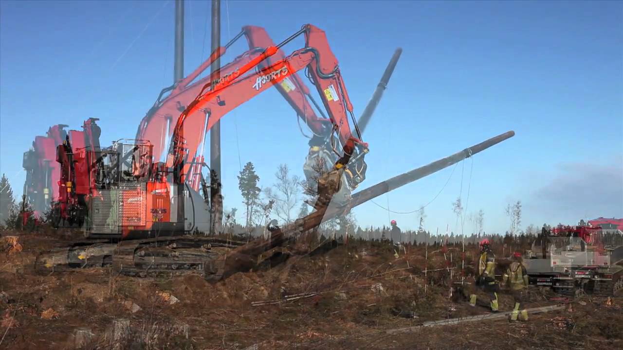 Powerline construction with a Tiltrotator EC30 on a Zaxis ZX225