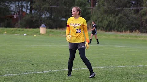 Danielle Olson | Distribution & Passing | AYSO Uni...