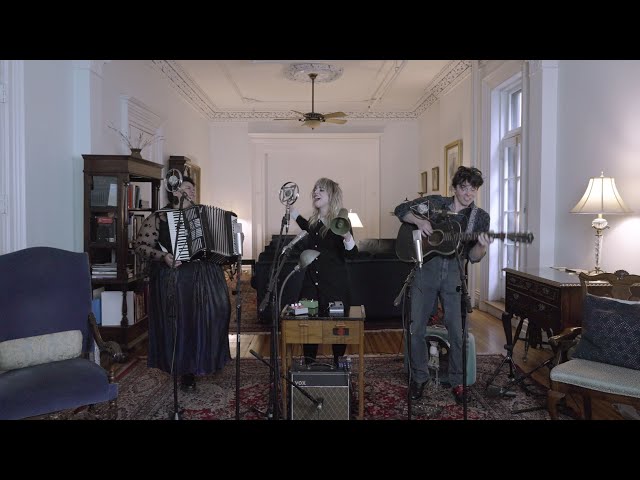 Radio, A Tiny Desk Transmission