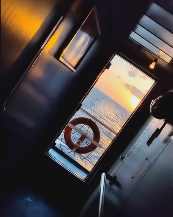 STORY WA | Senja Dari Kapal