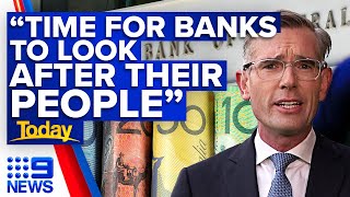 “Look after their customers!”: NSW Premier slams banks passing on rate hike | 9 News Australia