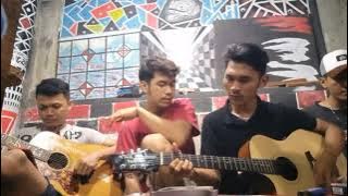 Jika itu yang terbaik-Ungu~Cover by ghayu,nandang,ari,erwin dkk