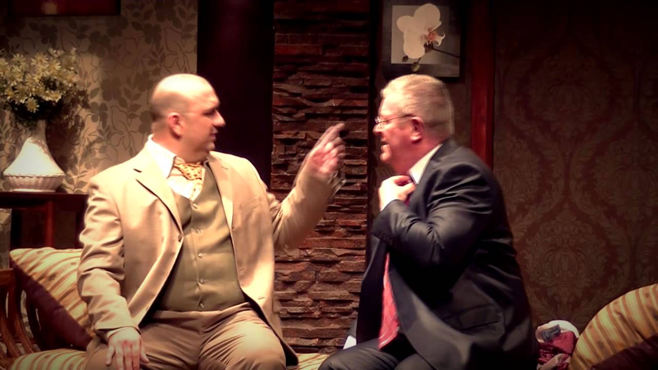 A MINISZTER FÉLRELÉP | Hevesi Sándor Színház | 2014