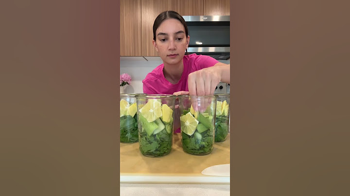Green juice prep!
