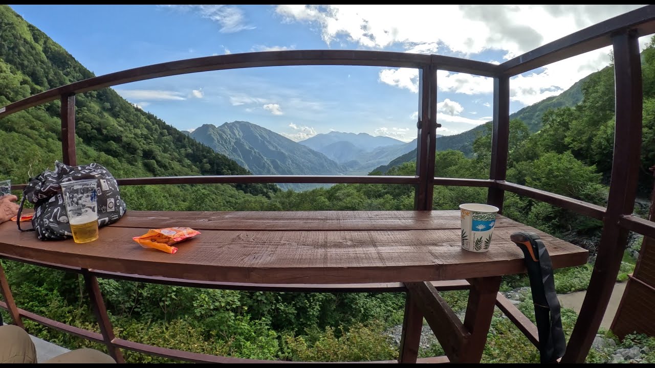 ①上高地から岳沢山荘