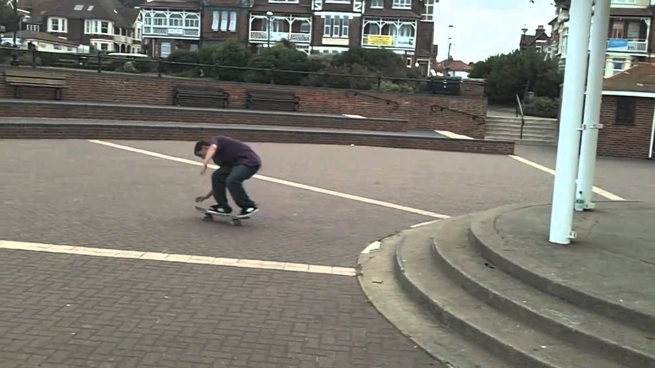 4,22 - Mini Clip 14 - Barnaby Fisher-Smith.
