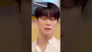 Moon Bin Perfumándose Antes De Irse Ándose