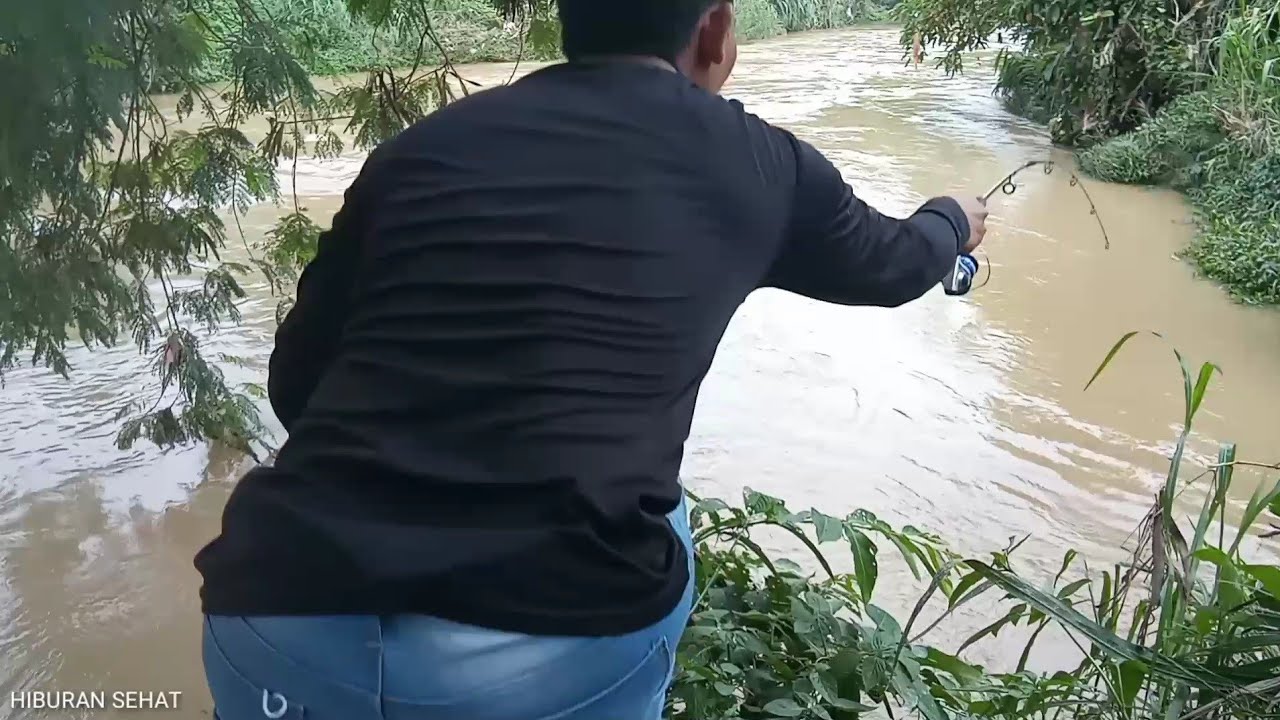 gak nyangka air keruh yang nyangkut babon..!! pancing jaring tanpa umpan,,, big fhising net