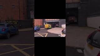 Emergency vehicle gets stuck in traffic on new road layout in Shrewsbury #shorts #Shrewsbury