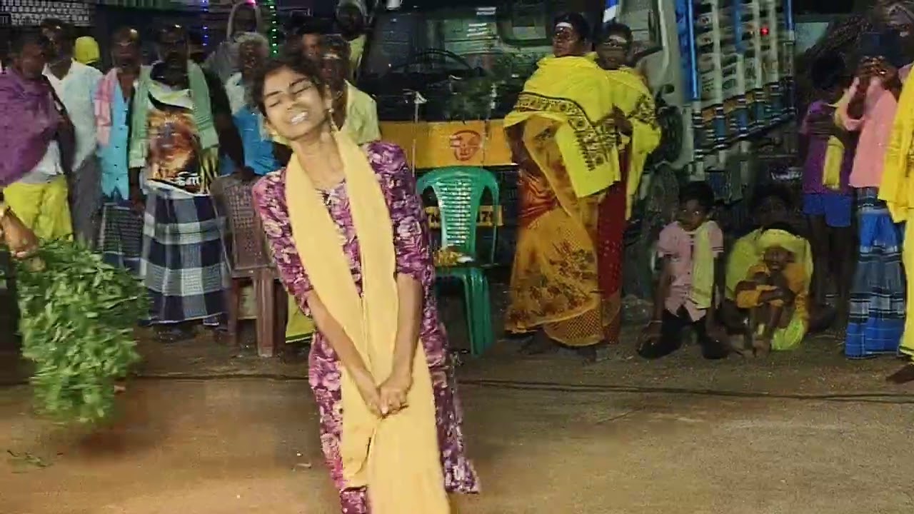 கல்லூரி மாணவி சாமியாடும் காட்சி 😱😱 பம்பைசெந்தில் பூசாரிப்பாட்டு