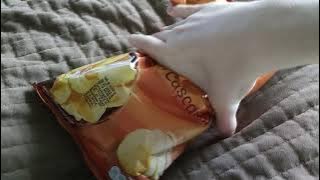 Me Popping A Potato Chip Packet (30/12/2021)
