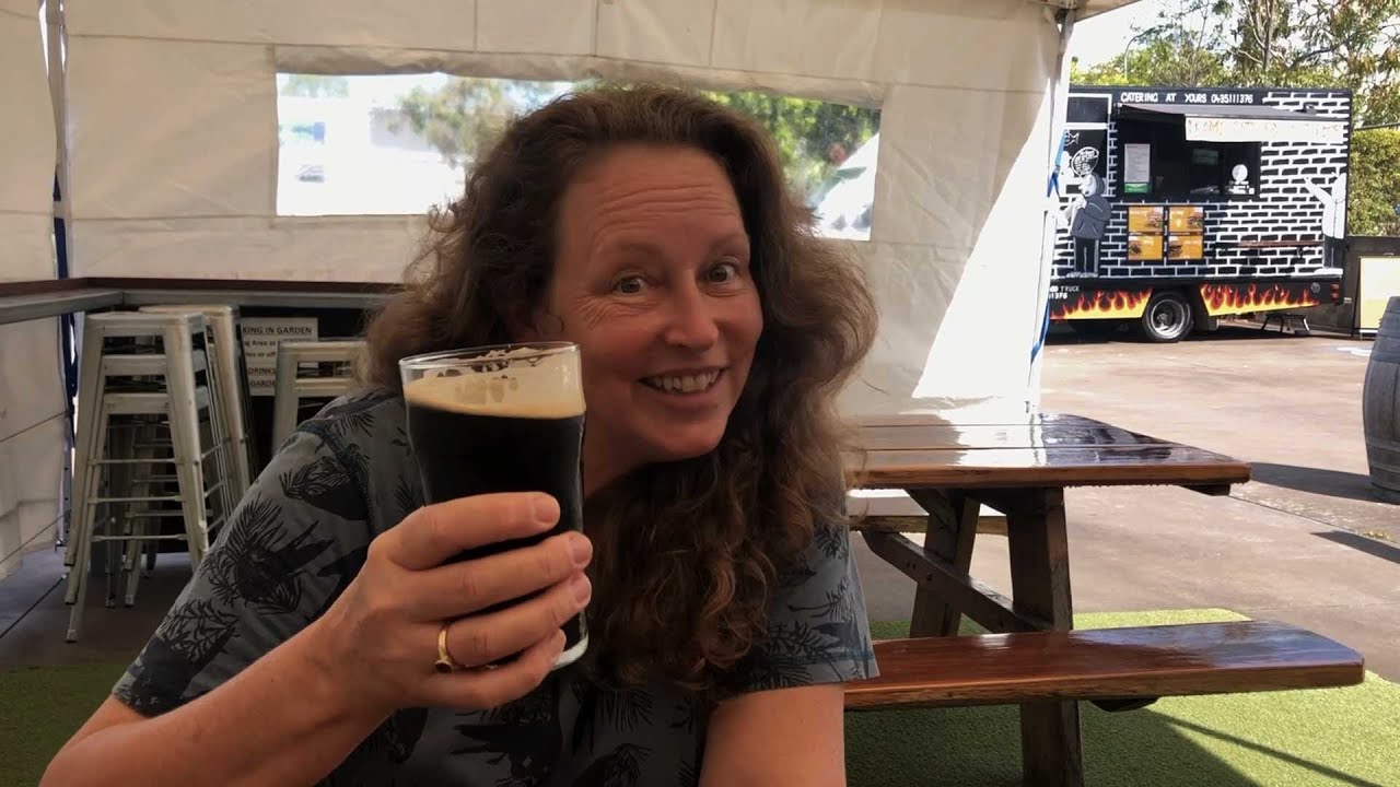 Ep 217 | A Quick Visit to Bacchus Brewery and We Get a 10! Nutshell, Australia