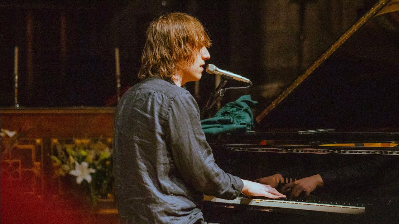Guarda Cameron Winter - Live at St Matthias's Church, London, 24/04/2025 su YouTube