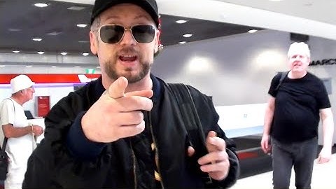 BOY GEORGE FURIOUS AT SYDNEY AIRPORT (FULL VIDEO)