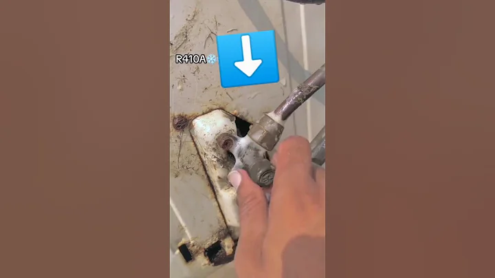 R410 refrigerant locking in out /gas #ac #airconditioning #acgree #fridge#masterservice#gas#gaslock