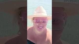 море солнце пляж что ещё нужно для счастья
