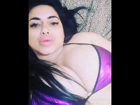 Johana Bisso con tanga te da los Buenos días