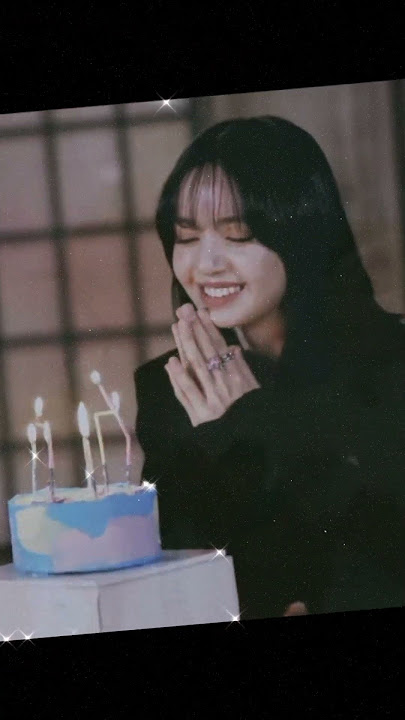 knock knock everyone it's my birthday 🎂# #lalisamoney #blackpink #lisa