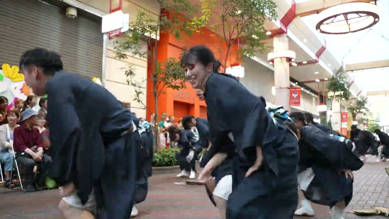 花と鳥の装飾が美しいタンス〔4/25以降の発送となります〕 花と鳥の装飾 チェスト・タンス