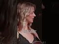 @katelyntarver speaking to our souls #singersongwriter #livemusic #indiemusic