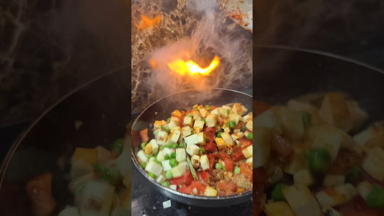 Matar Paneer Recipe | मटर पनीर की सब्जी कैसे बनाते हैं | How To Make Matar Paneer #shorts #viral