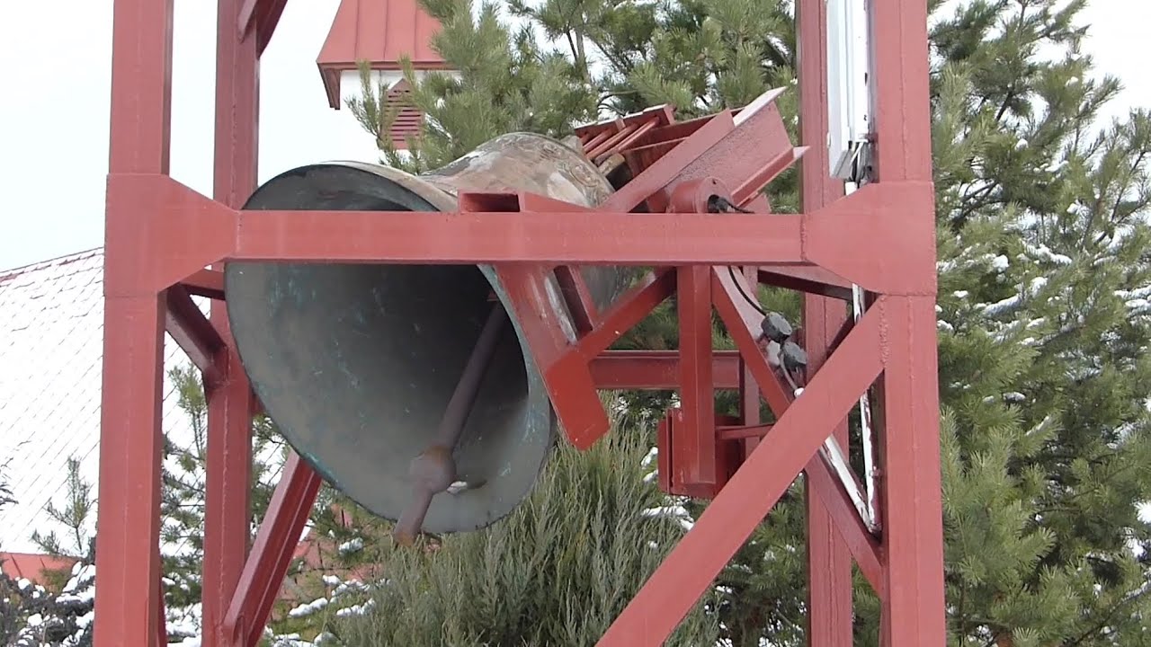 Chabówka - Dzwony kościoła p.w. św. Brata Alberta.