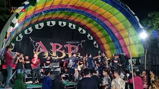 Download Lagu NEW ABR - GEDANG KLUTUK - RISSA AMELIA -ADS AUDIO - LIVE NDOLOK REJOSARI
