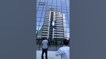 Using facade cleaning robot "K3" in different countries