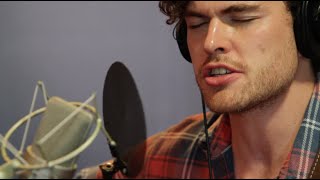 Vance Joy - Georgia - Acoustic Session with Fitzy & Wippa Resimi
