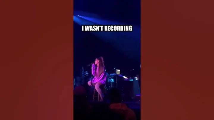 Ariana Grande really stopped the concert after a fan said this 😂 - DayDayNews