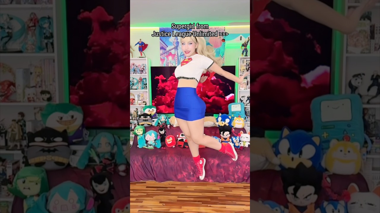 Best DC hero? 😳 #supergirl #dccomics #cosplay #cosplayer