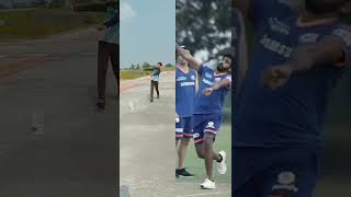 Jasprit bumrah yorkar king 👑 || Bowling action || #viral #short screenshot 3
