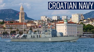 Hrvatska Ratna Mornarica / Croatian Navy - Departing Split Harbor