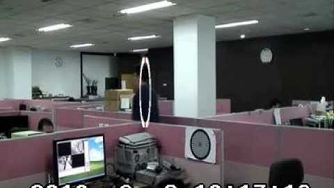 Kernel based object tracking: the receding man.