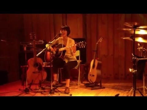 Whale(웨일): R.P.G Shine (acoutic) 20120818 홍대 살롱바다비 단독공연 /W&Whale
