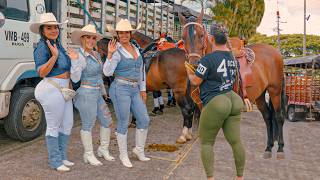 Las Fiestas del Pueblo | CABALGATAS en COLOMBIA
