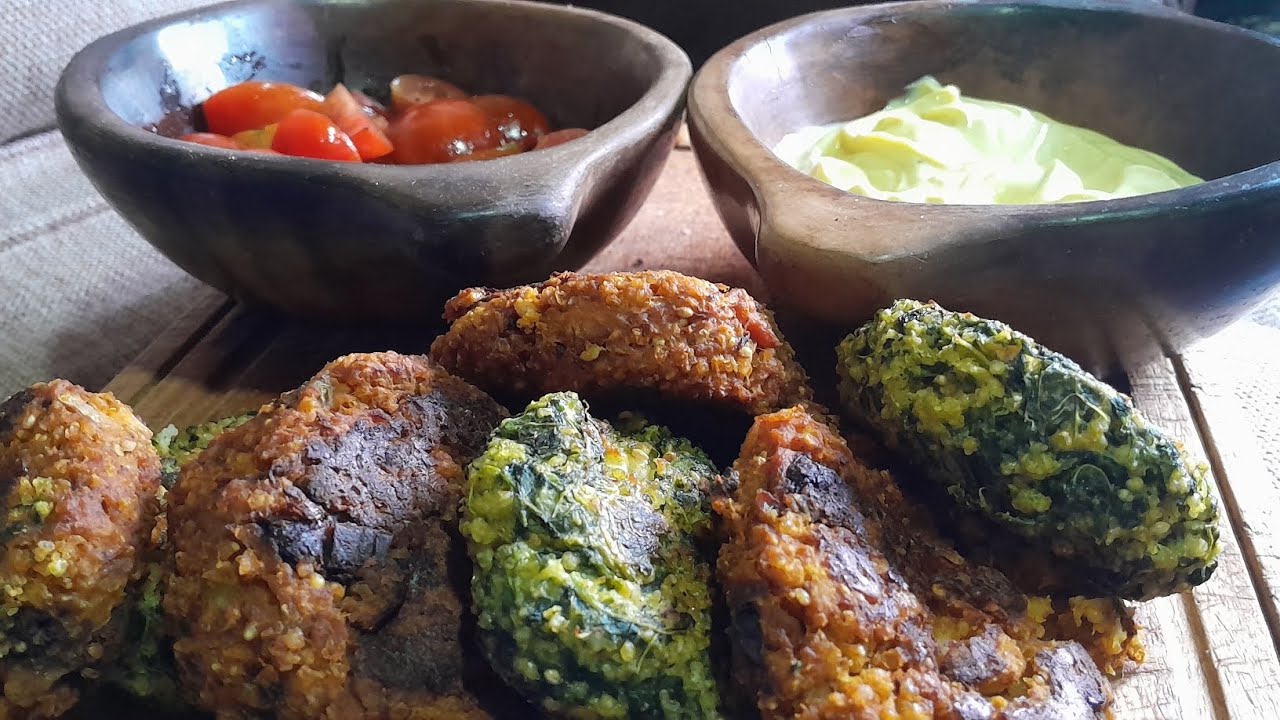 Croquetas de mijo con zapallo y espinaca. Mayonesa casera con huevo cocido.