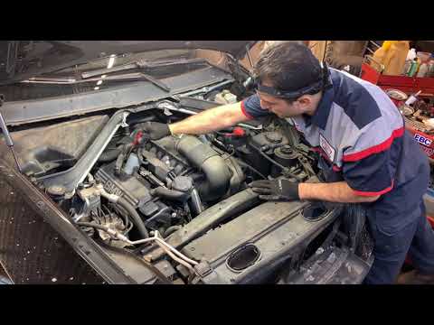 2008 BMW X5 4 8L valve covers and oil leak repair! Huge oil leaks!! Part 1